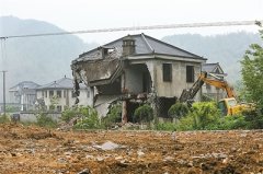 【宜昌裝修新聞】拆違建別墅 還綠水青山